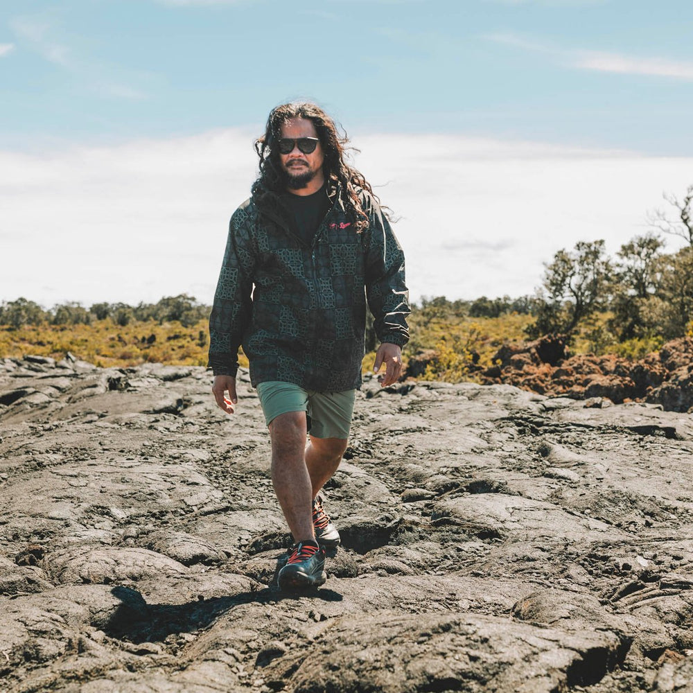 Sig Zane X Danner ʻŌnini Windbreaker Black/Green / Danner