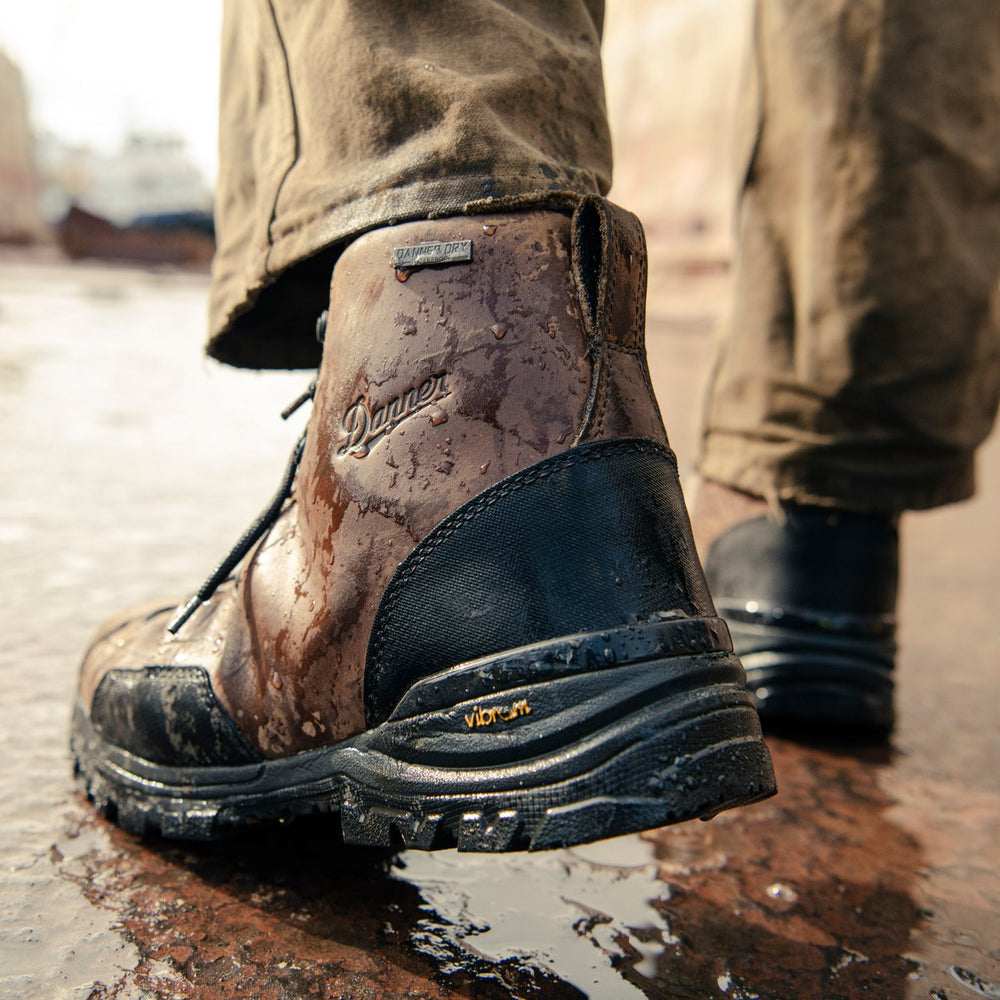 Stronghold Dark Brown Composite Toe (NMT) / Danner