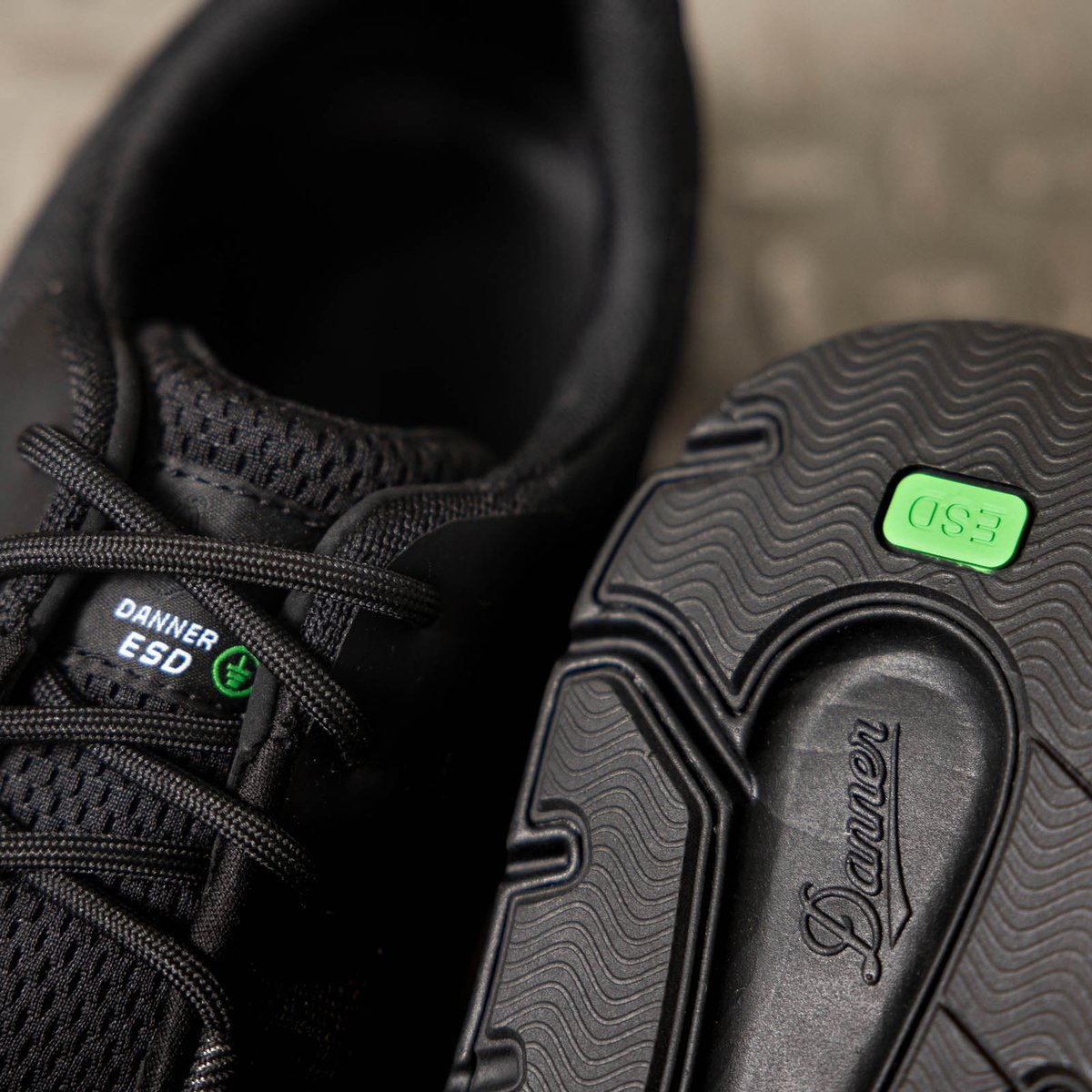 Run Time 3 ESD Black Composite Toe (NMT) / Danner