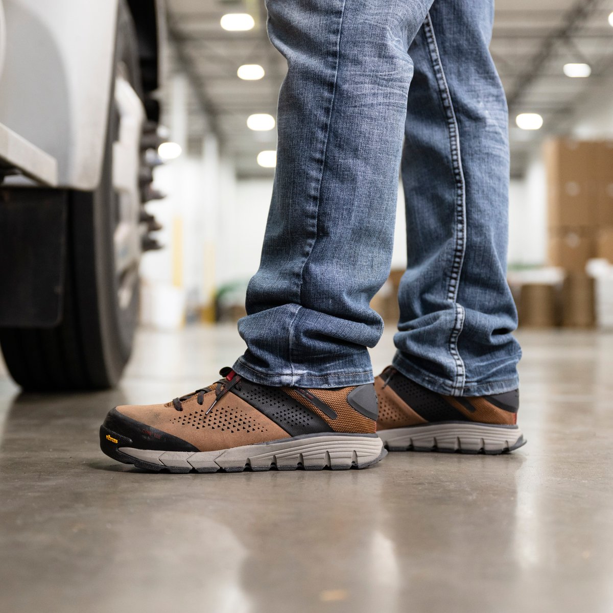 Lead Time Brown Composite Toe (NMT) / Danner