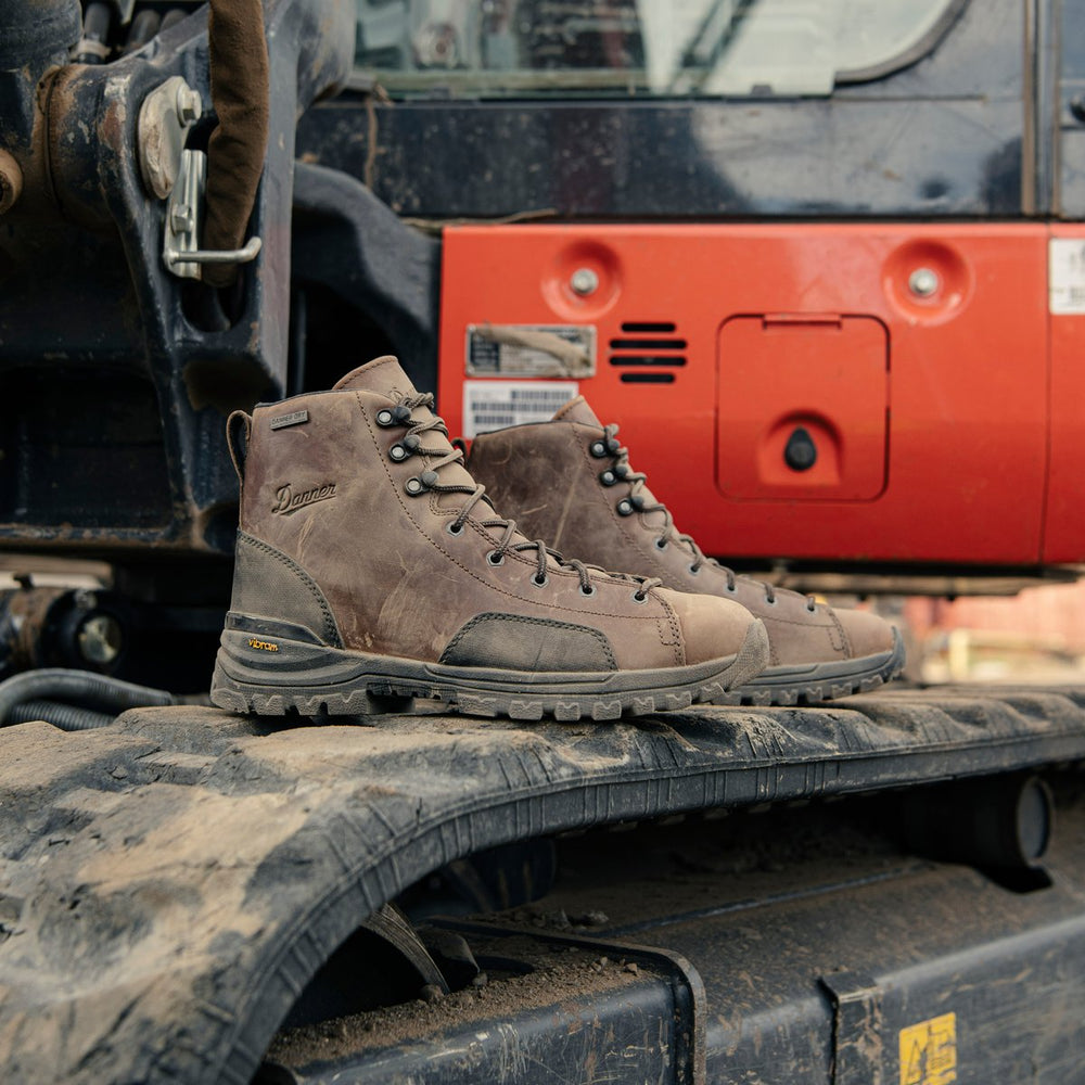 Stronghold Dark Brown / Danner