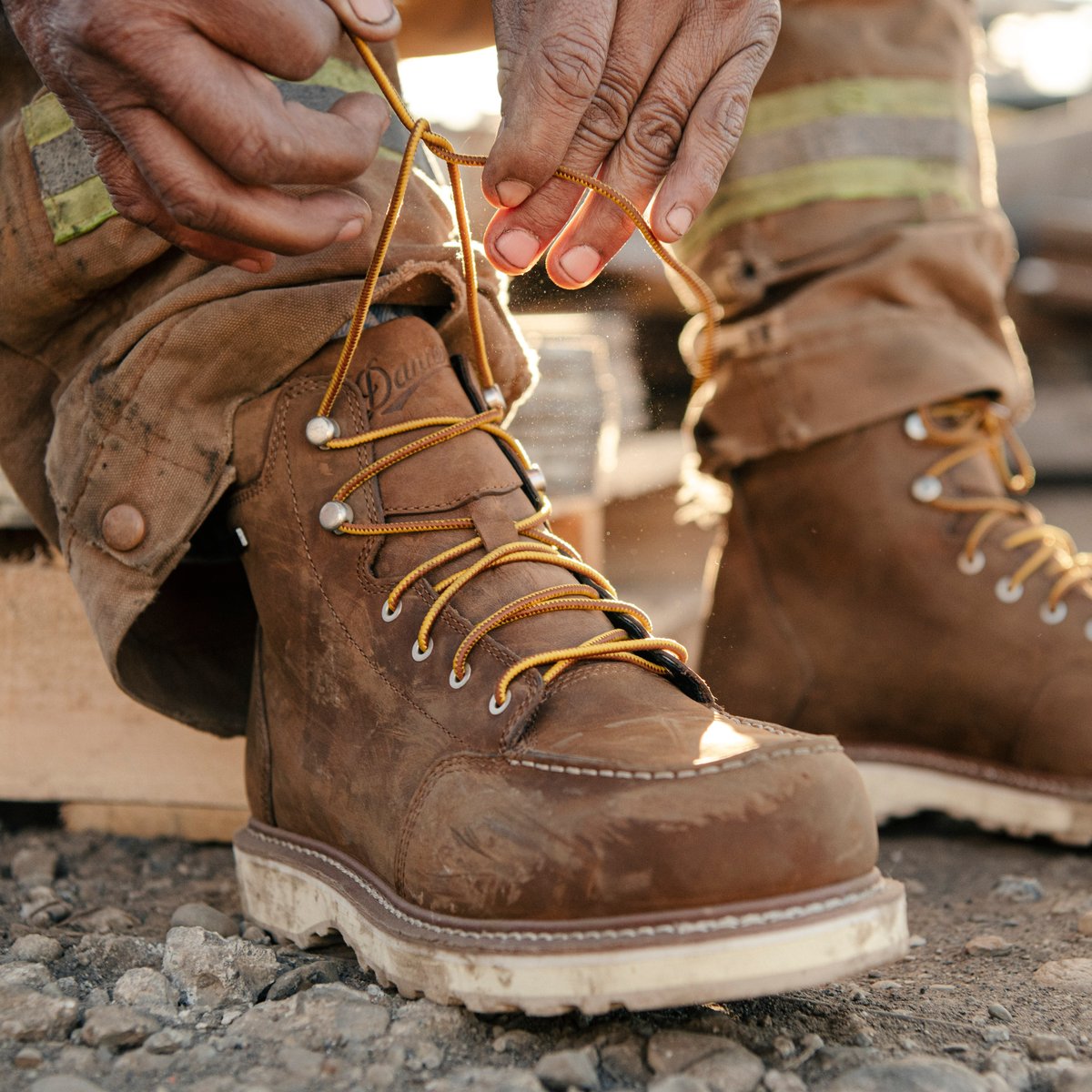 Cedar River 6" Brown Aluminum Toe / Danner