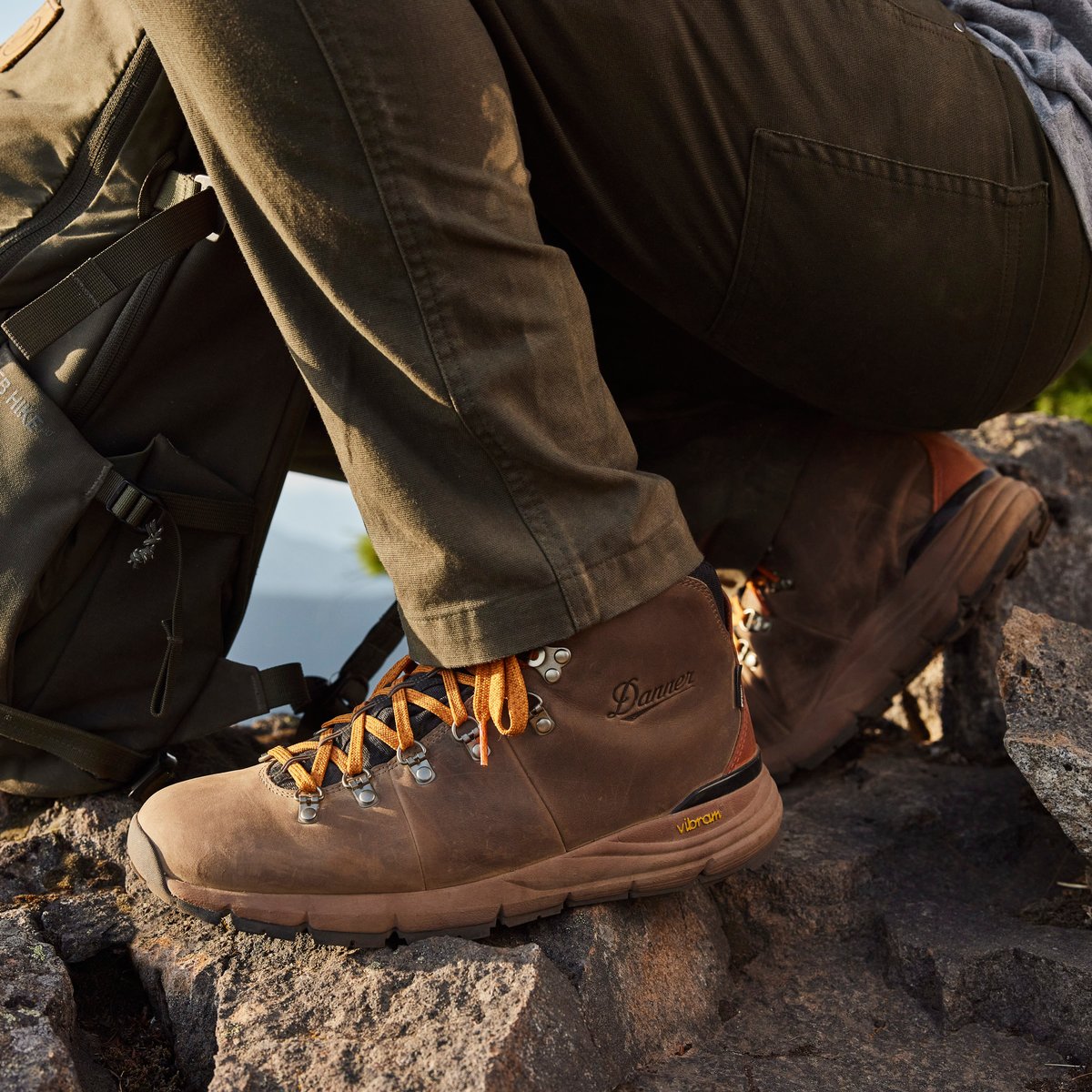 Mountain 600 Chocolate Chip/Golden Oak / Danner