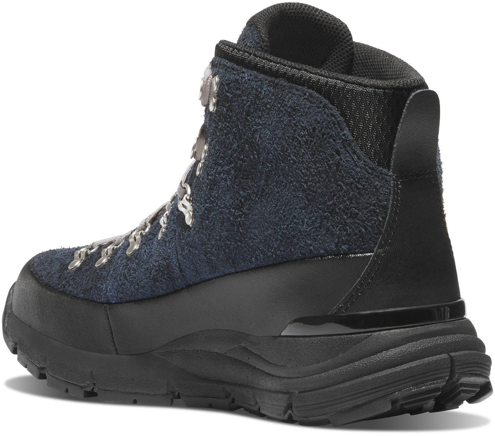 Mountain 600 ID Jet Black / Danner