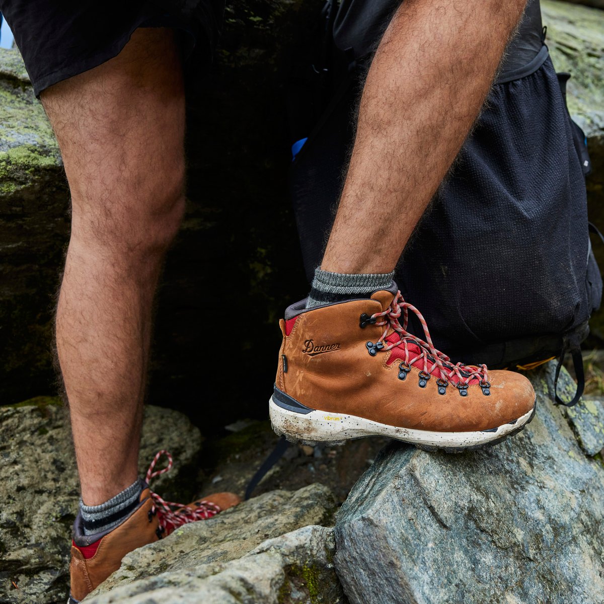 Mountain 600 EVO Mocha Brown/Rhodo Red / Danner