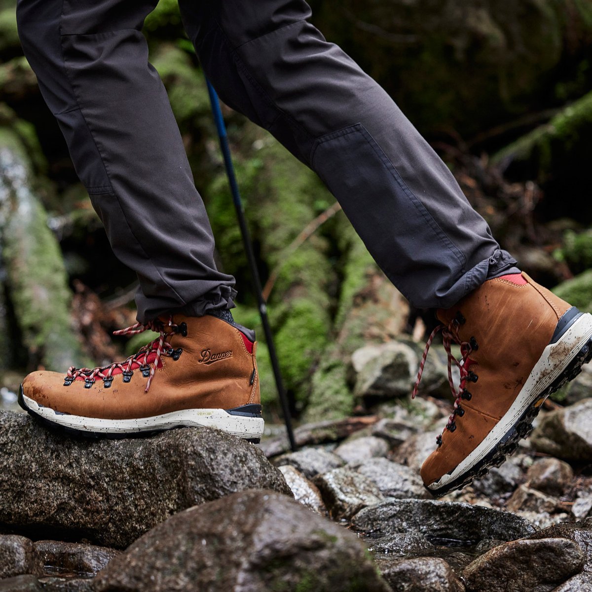 Mountain 600 EVO Mocha Brown/Rhodo Red / Danner