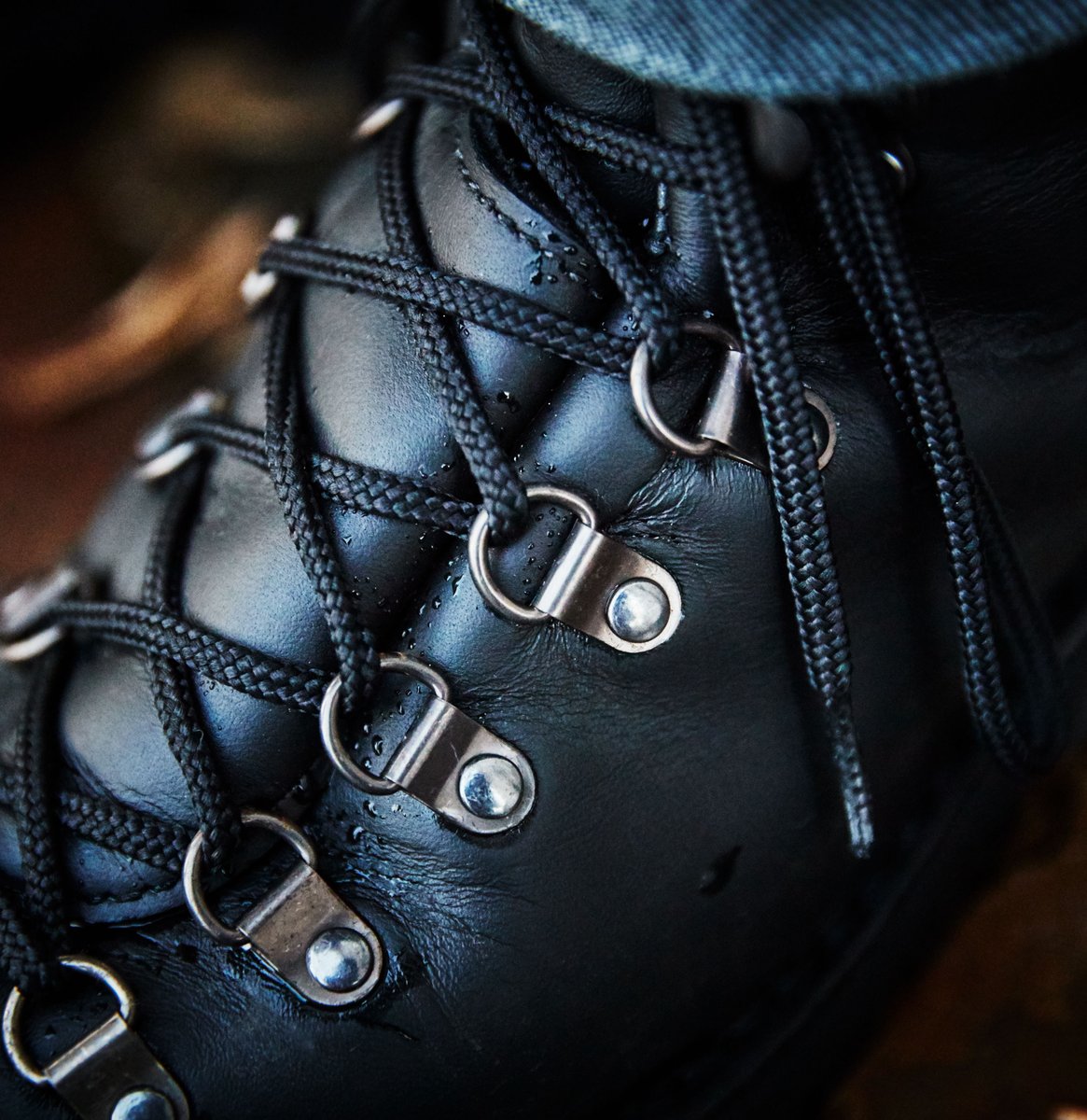 Mountain Light Black - GORE-TEX / Danner