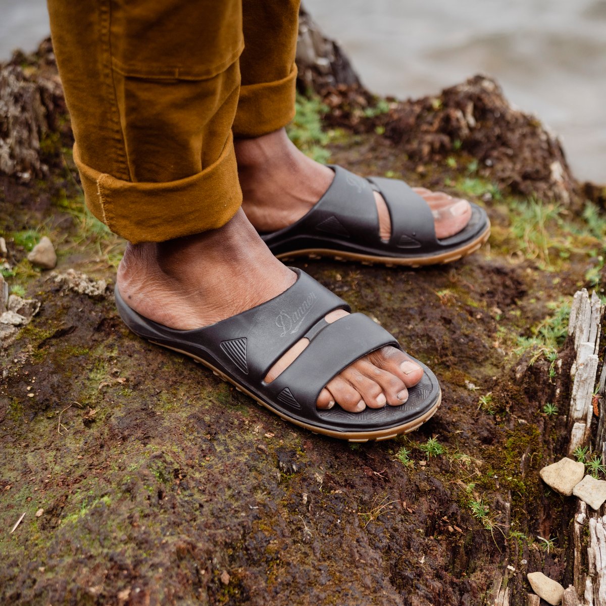 Shelter Cove Black / Danner