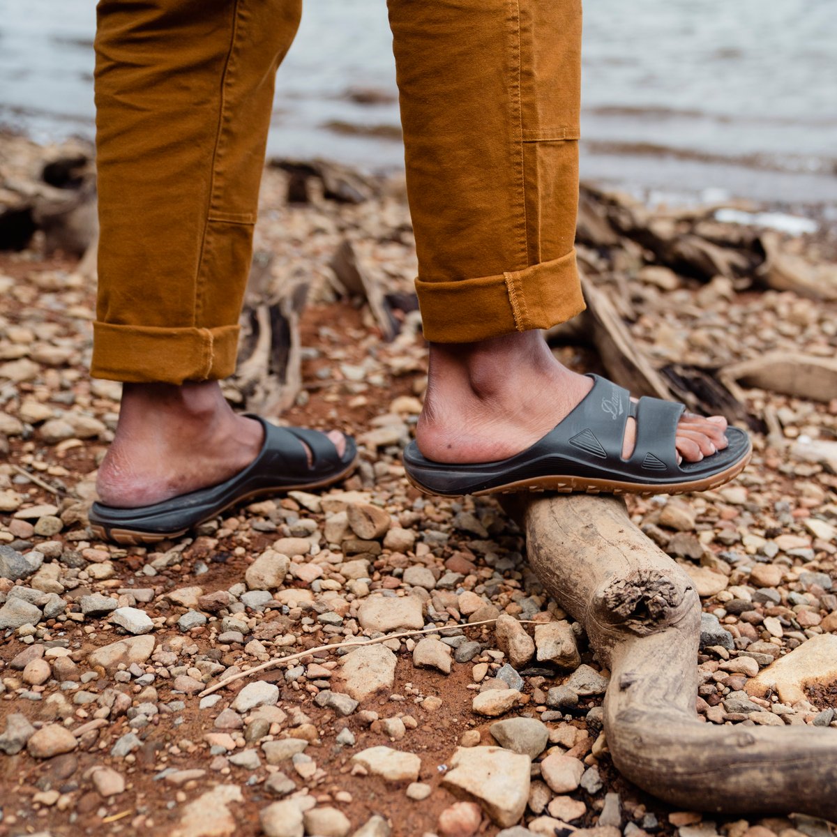 Shelter Cove Black / Danner