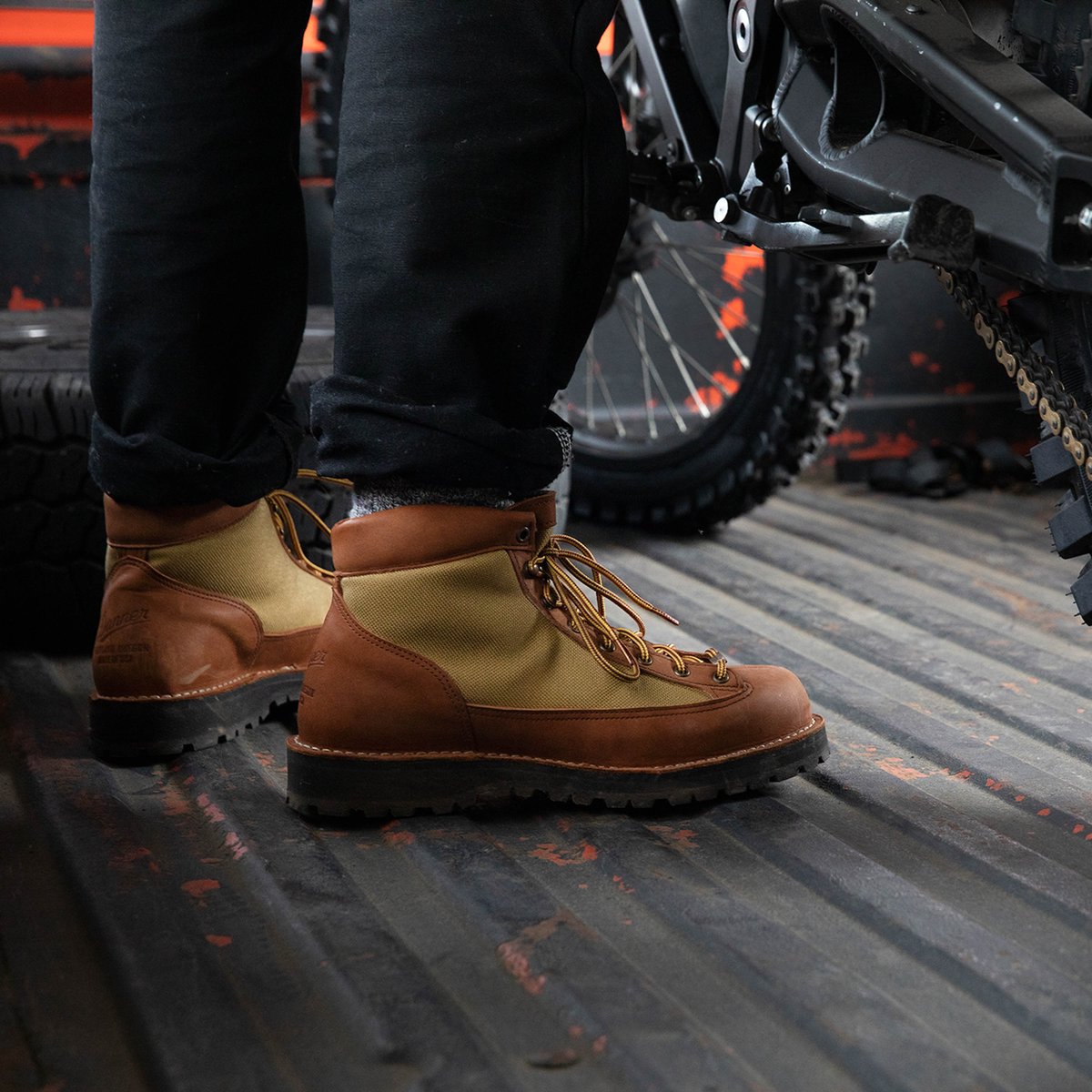 Danner Light Revival Khaki / Danner