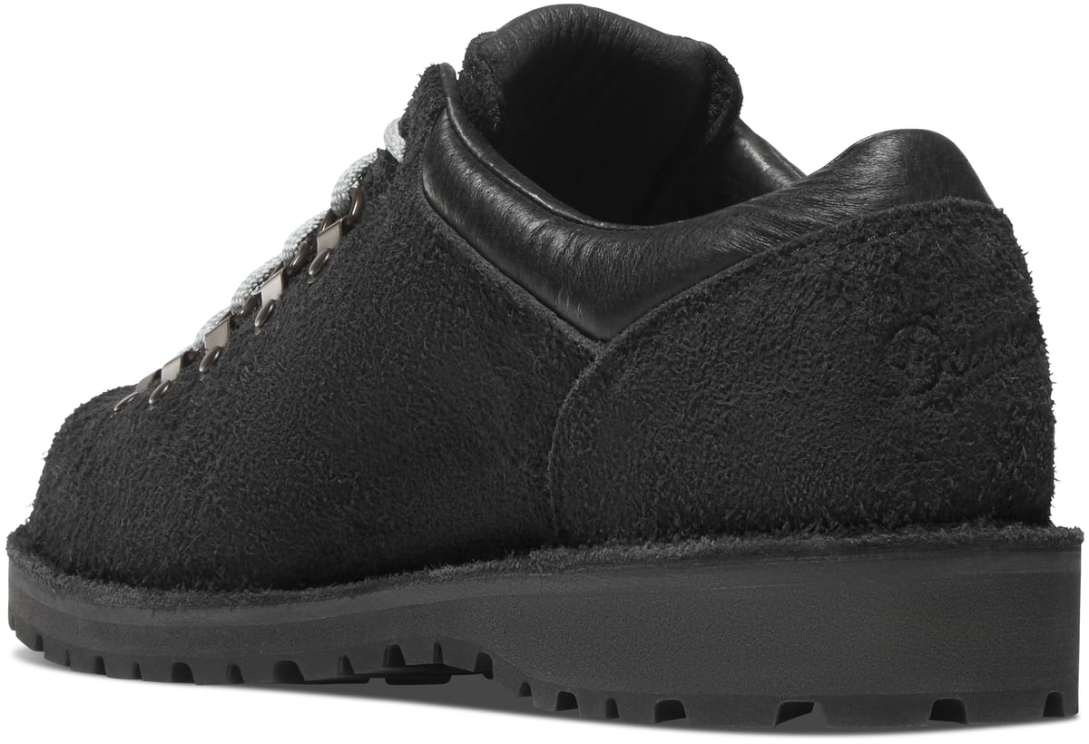Trail Field Jet Black / Danner