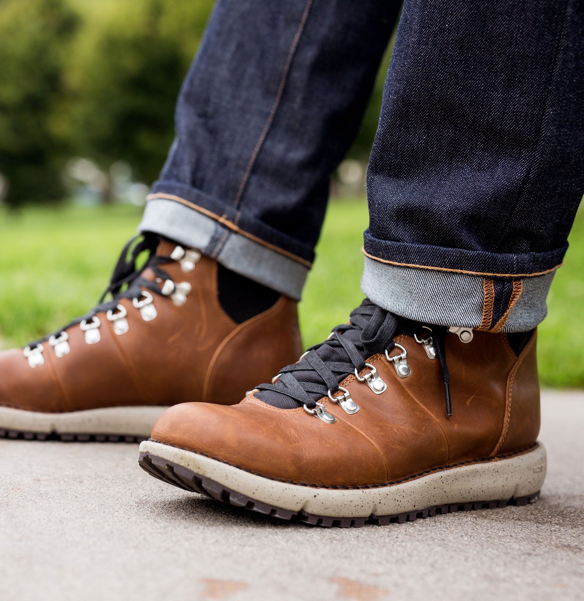 Vertigo 917 Light Brown / Danner