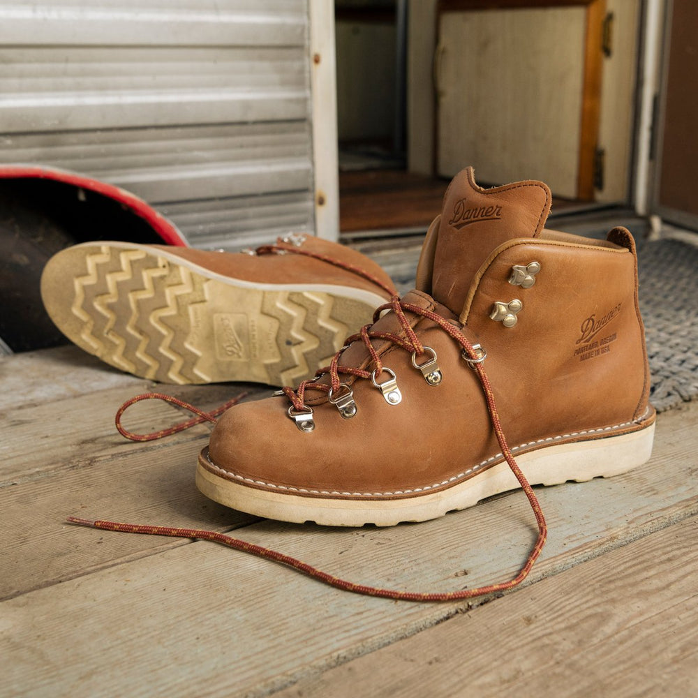 Mountain Light Kenton / Danner