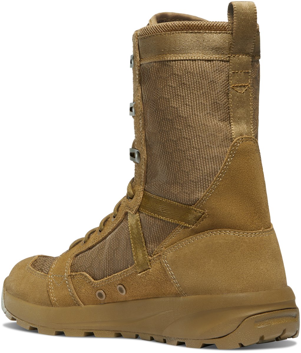 Resurgent Coyote / Danner