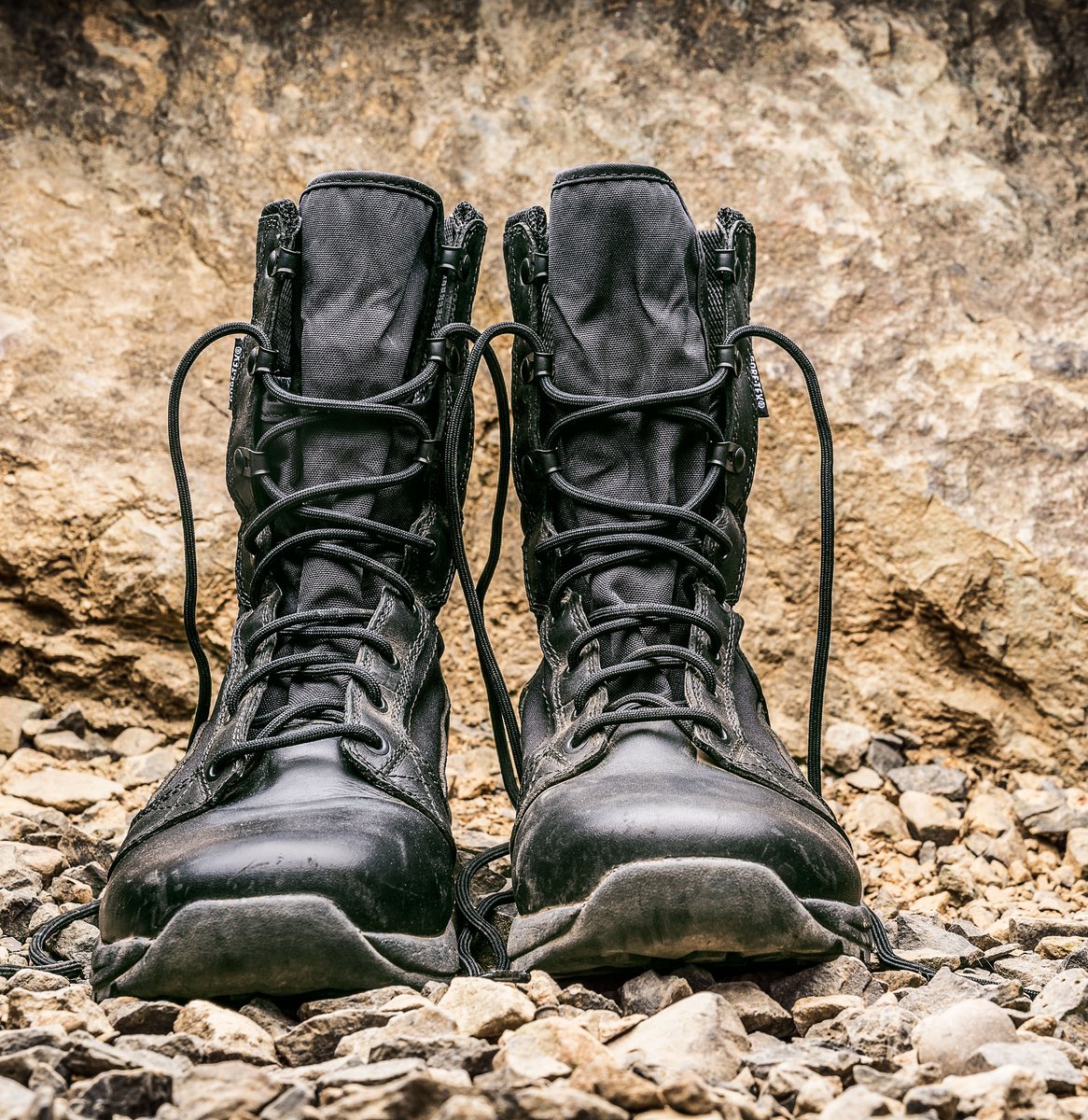Tachyon Black Gore-Tex / Danner