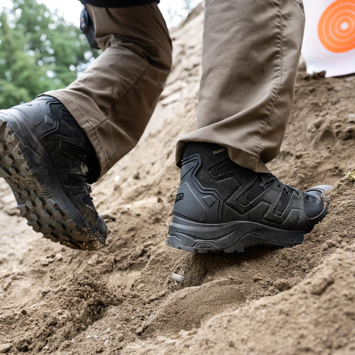 Downrange Black / Danner