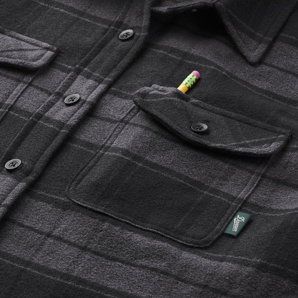 Sauvie Cotton Flannel Shirt  Black Plaid / Danner
