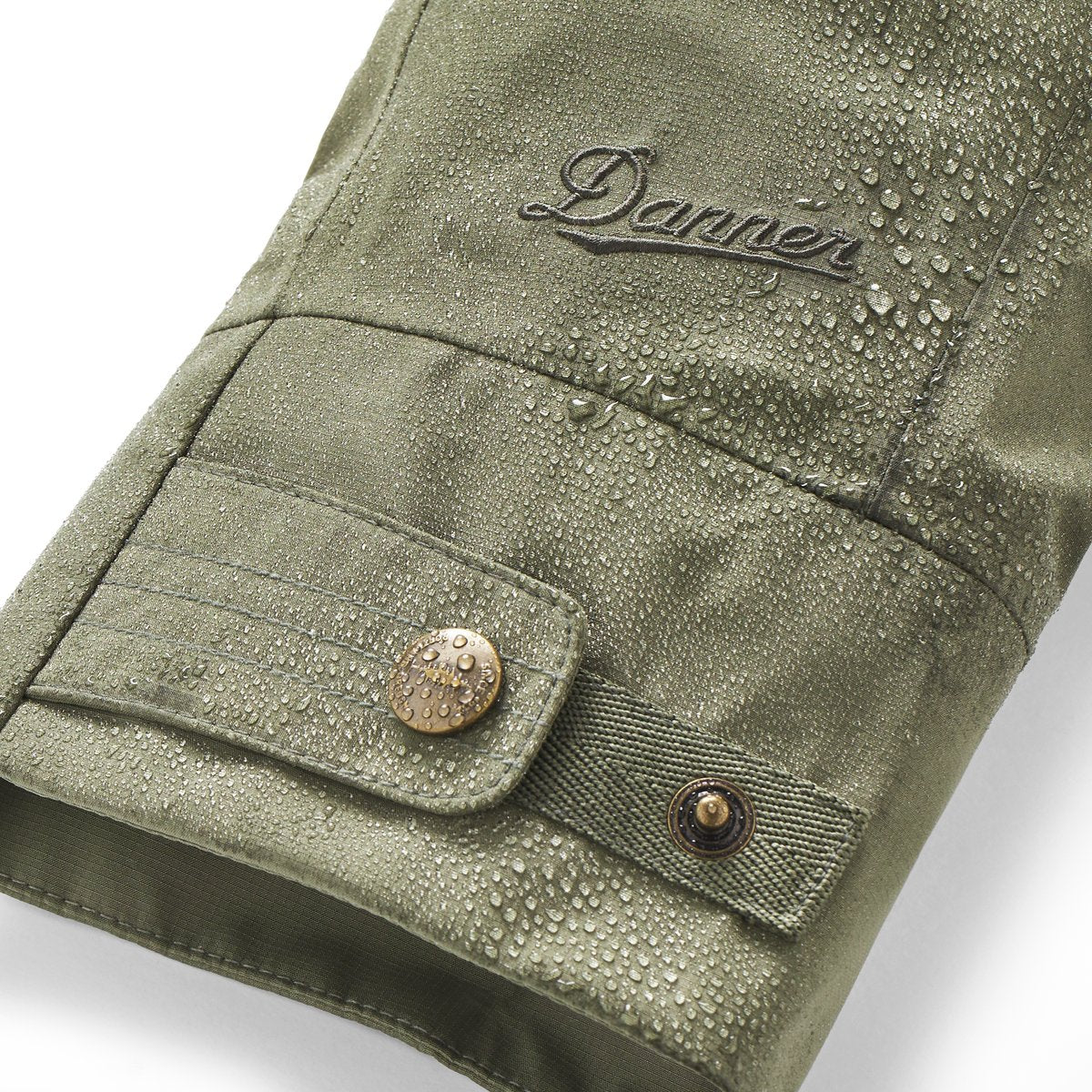 Cascade Crest Packable GTX Jacket Dusty Olive / Danner