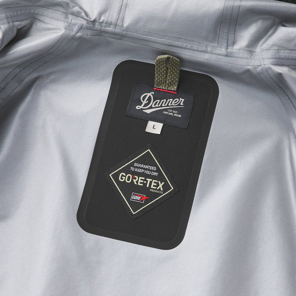 Cascade Crest Packable GTX Jacket Black / Danner