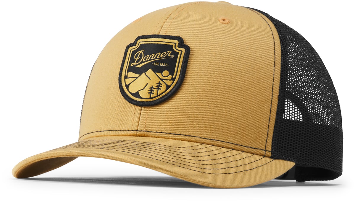 Nature Trip Trucker Biscuit/Black / Danner