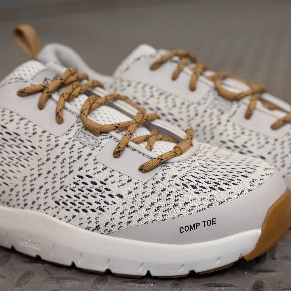 Run Time 3 Gray/White Composite Toe (NMT) / Danner