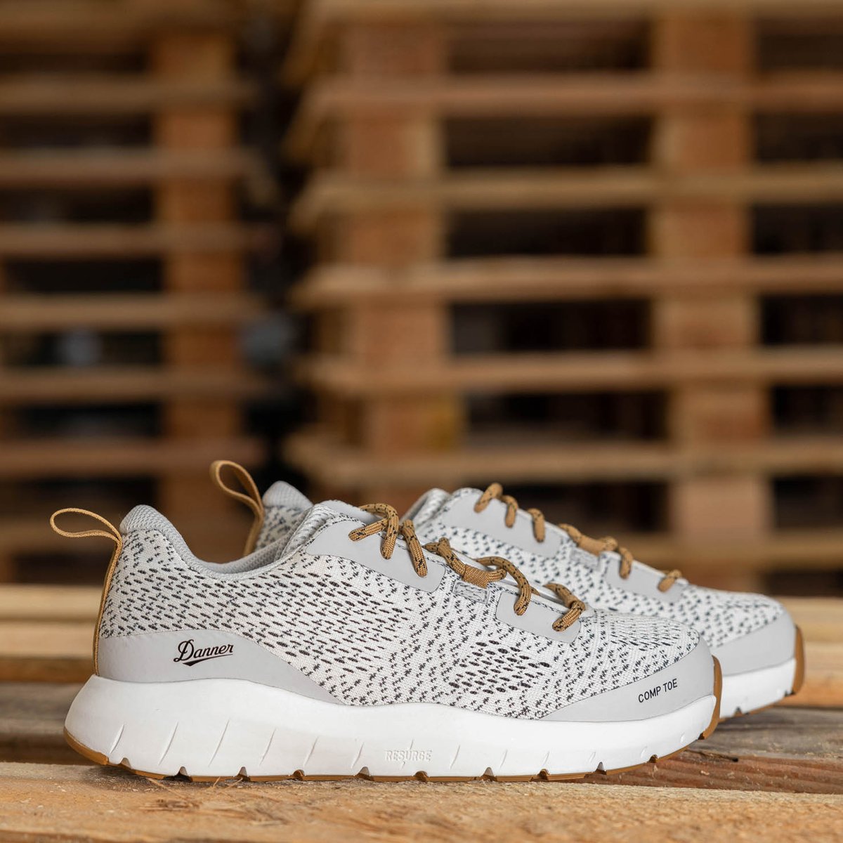 Run Time 3 Gray/White Composite Toe (NMT) / Danner