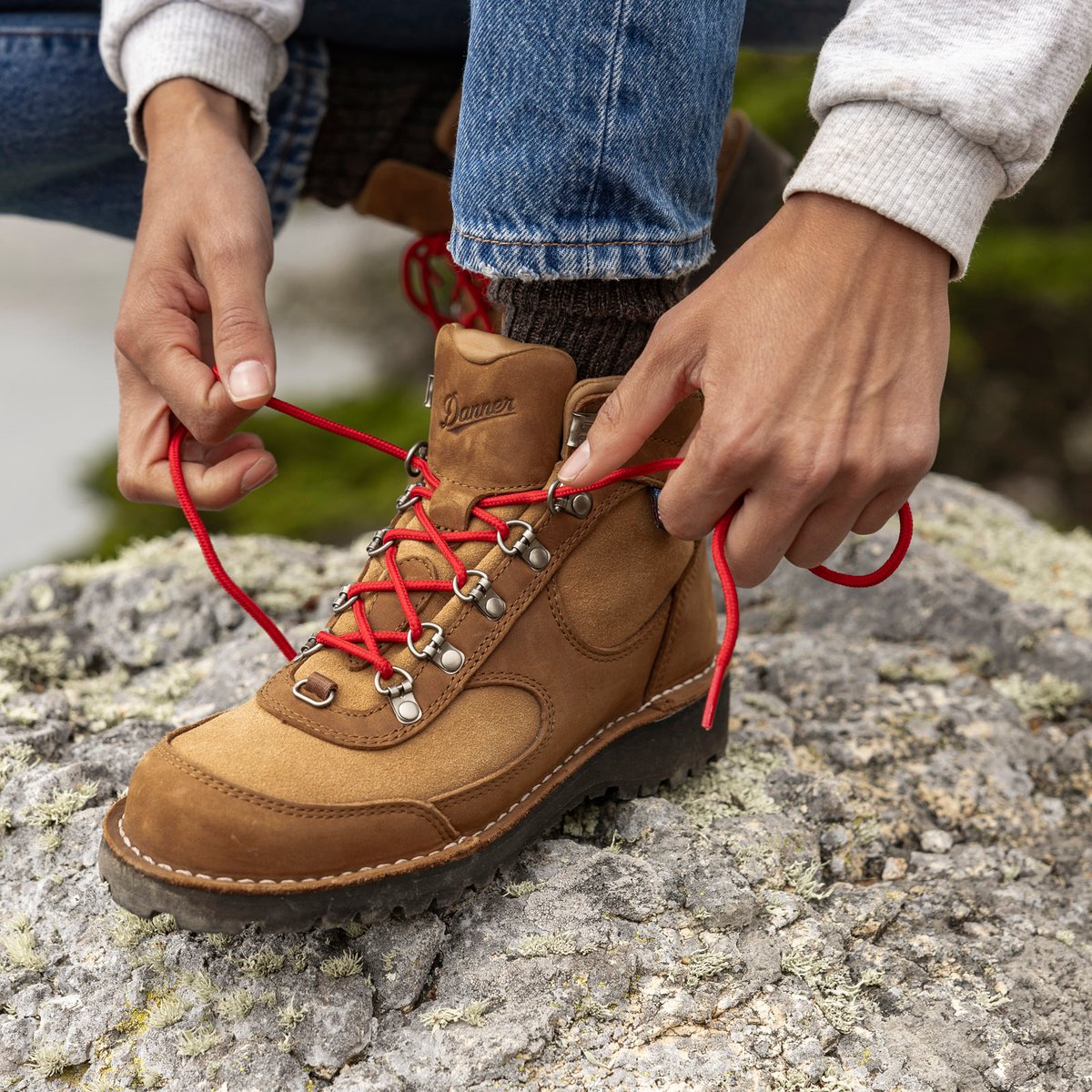 Cascade Crest Grizzly Brown/Rhodo Red / Danner