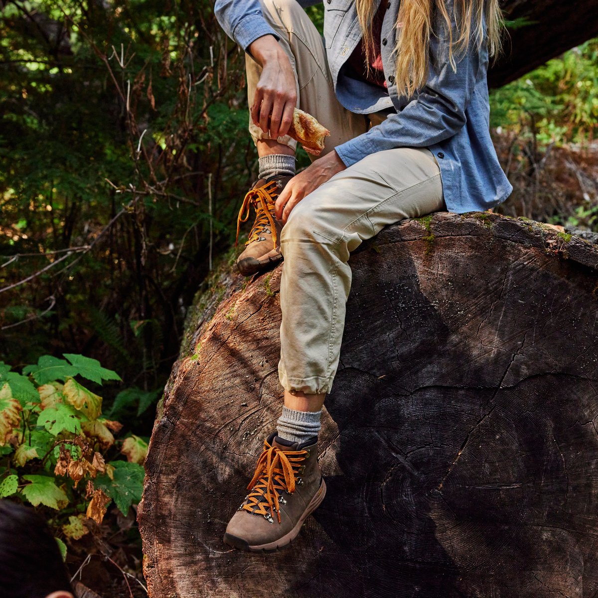 Mountain 600 Chocolate Chip/Golden Oak / Danner
