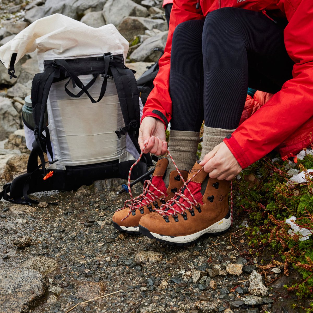 Mountain 600 EVO Mocha Brown/Rhodo Red / Danner