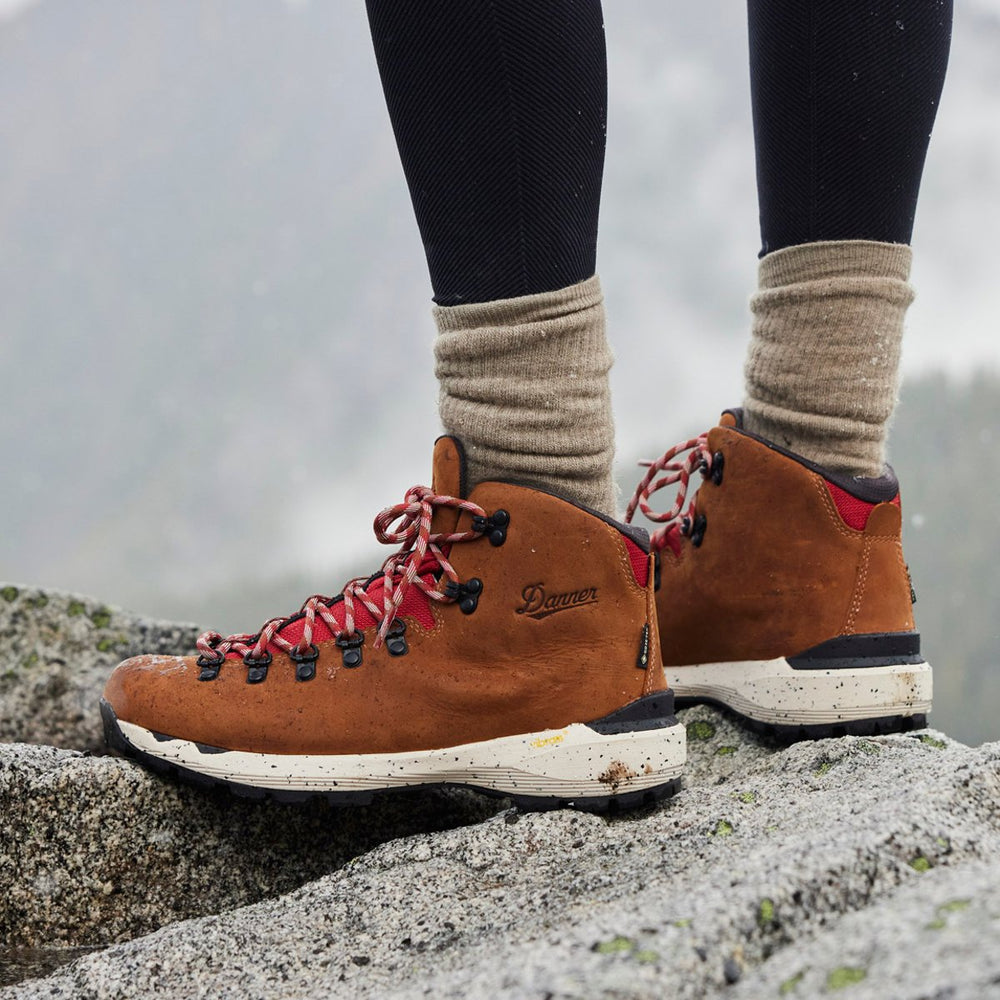 Mountain 600 EVO Mocha Brown/Rhodo Red / Danner