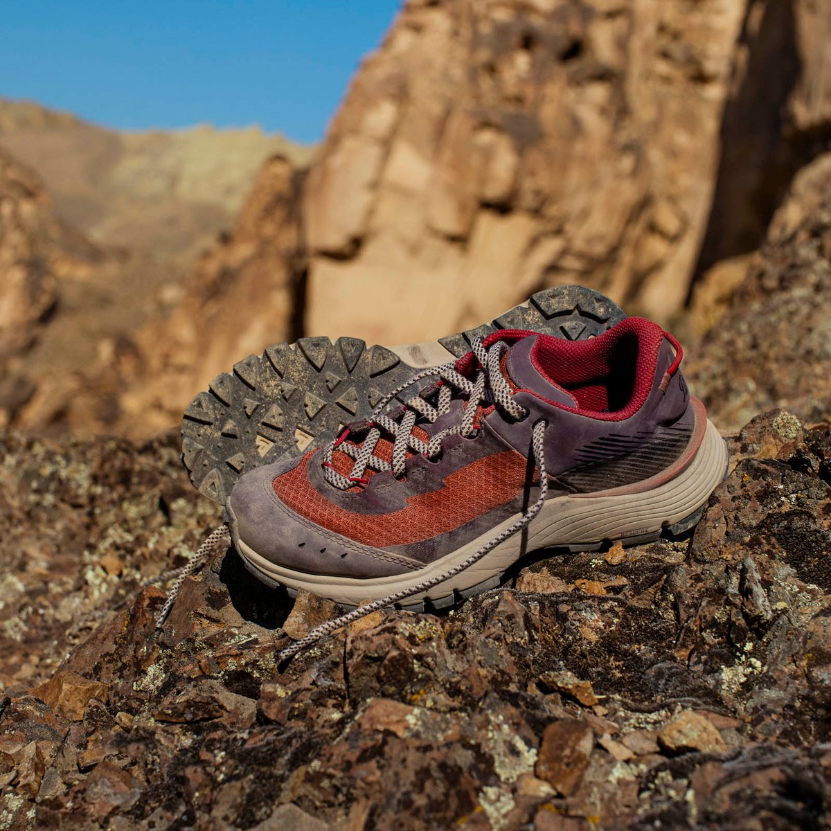 Trail Junction 3" Chocolate/Rhodo Red / Danner
