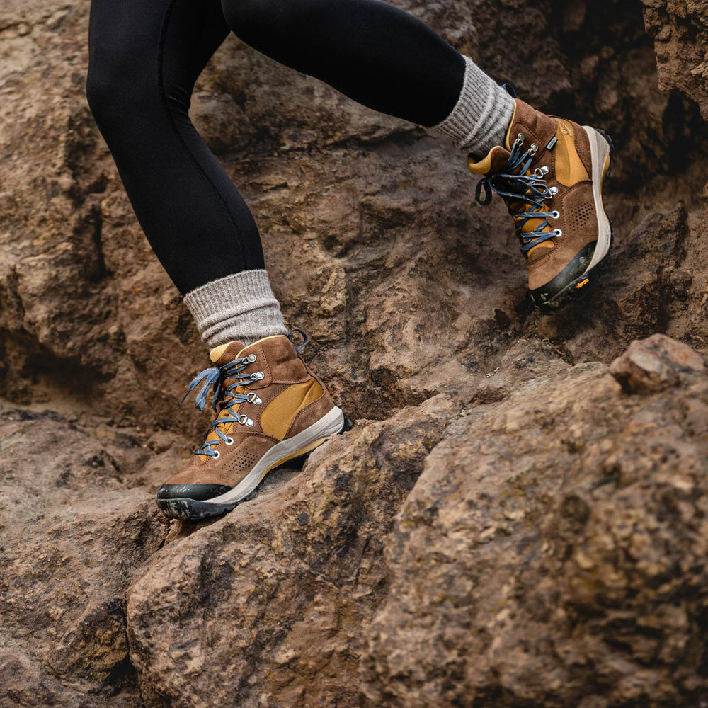 Inquire Mid Pinecone Brown/Prairie Sand / Danner