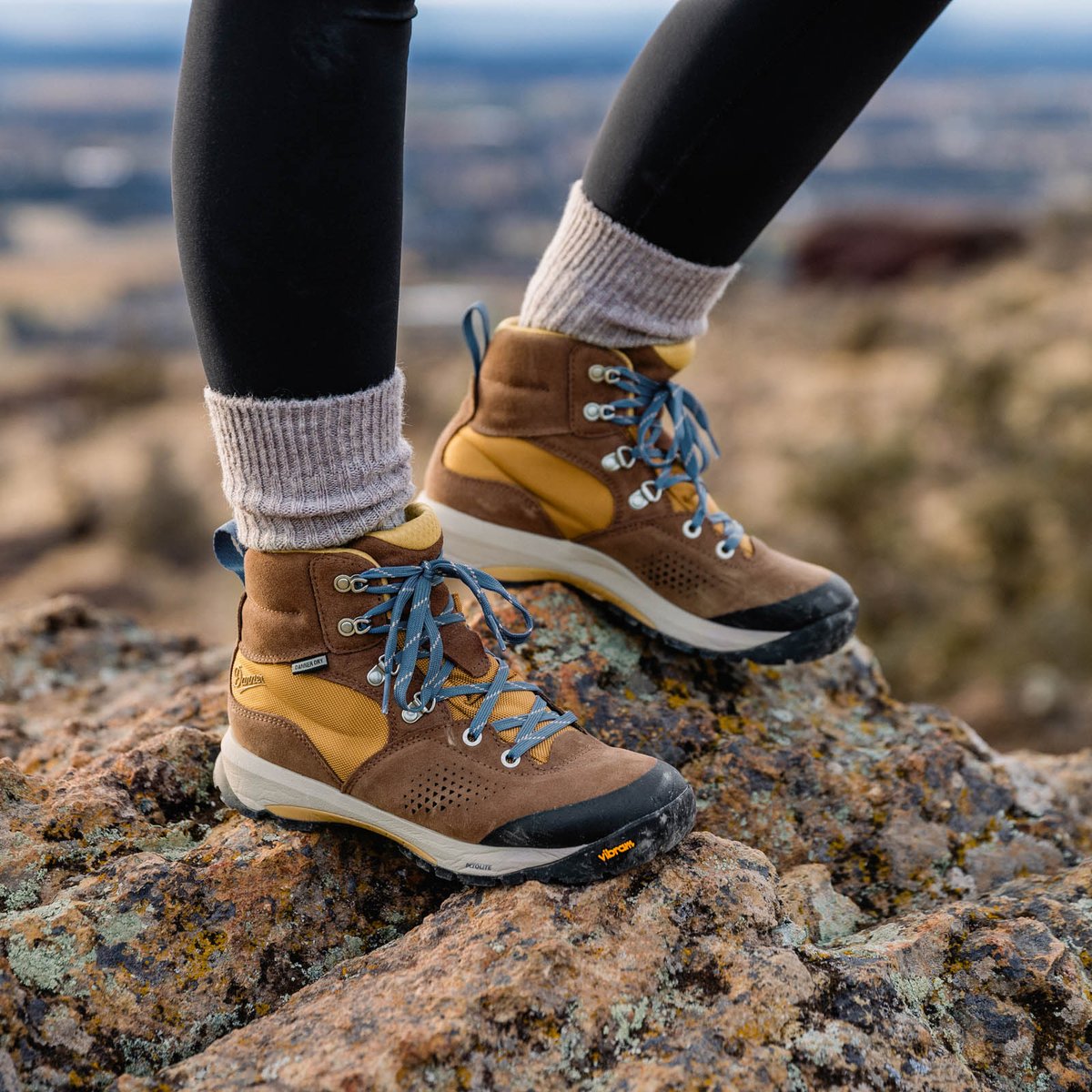 Inquire Mid Pinecone Brown/Prairie Sand / Danner