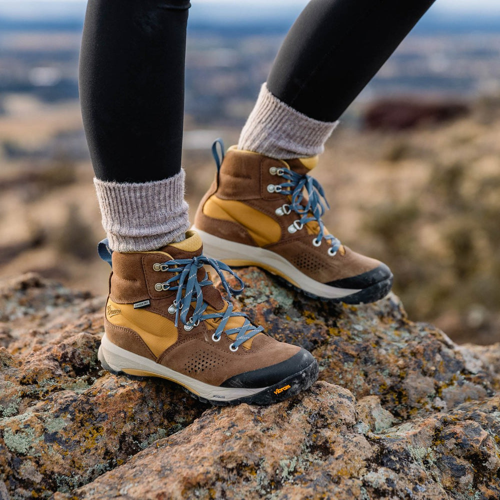 Inquire Mid Pinecone Brown/Prairie Sand / Danner