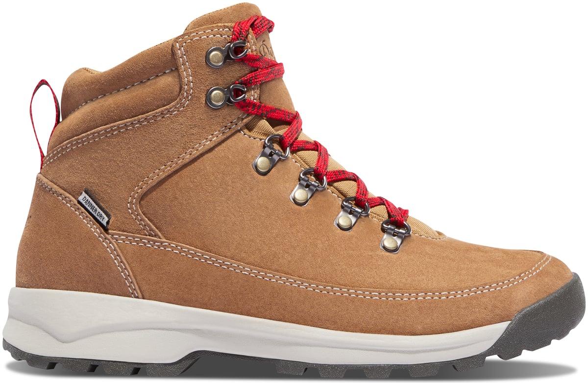 Adrika Sienna / Danner