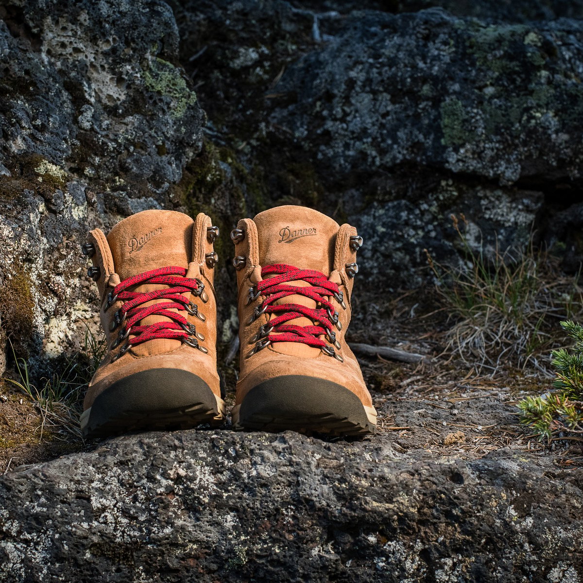 Adrika Sienna / Danner