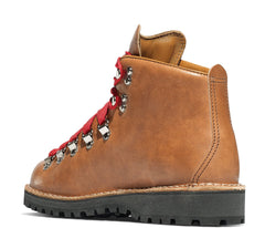 Mountain Light Cascade / Danner