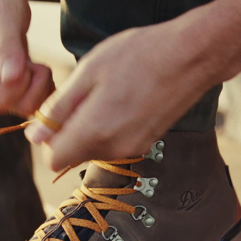 Mountain 600 Java/Bossa Nova / Danner