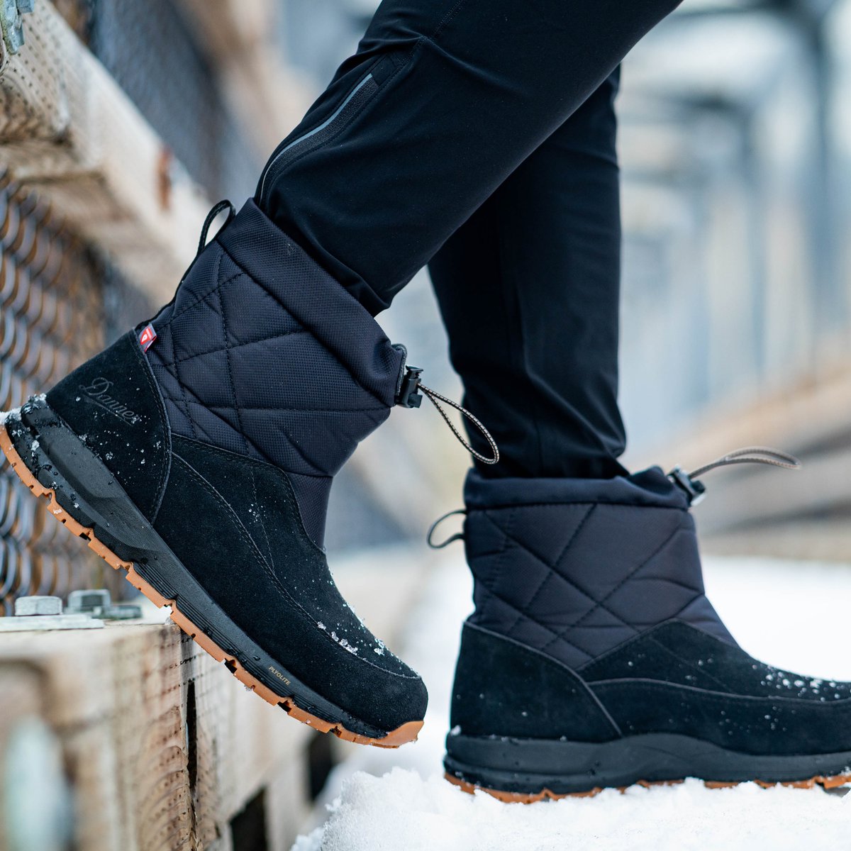 Cloud Cap Black Insulated 400G / Danner