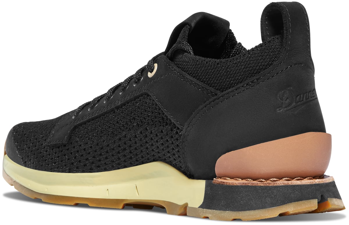 Overlook Jet Black / Danner