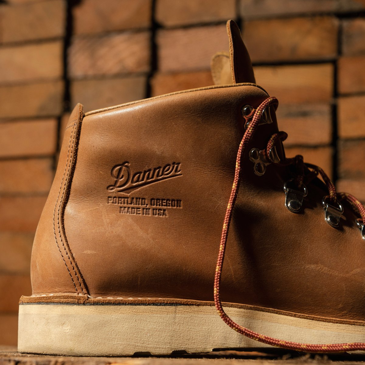 Mountain Light Kenton / Danner